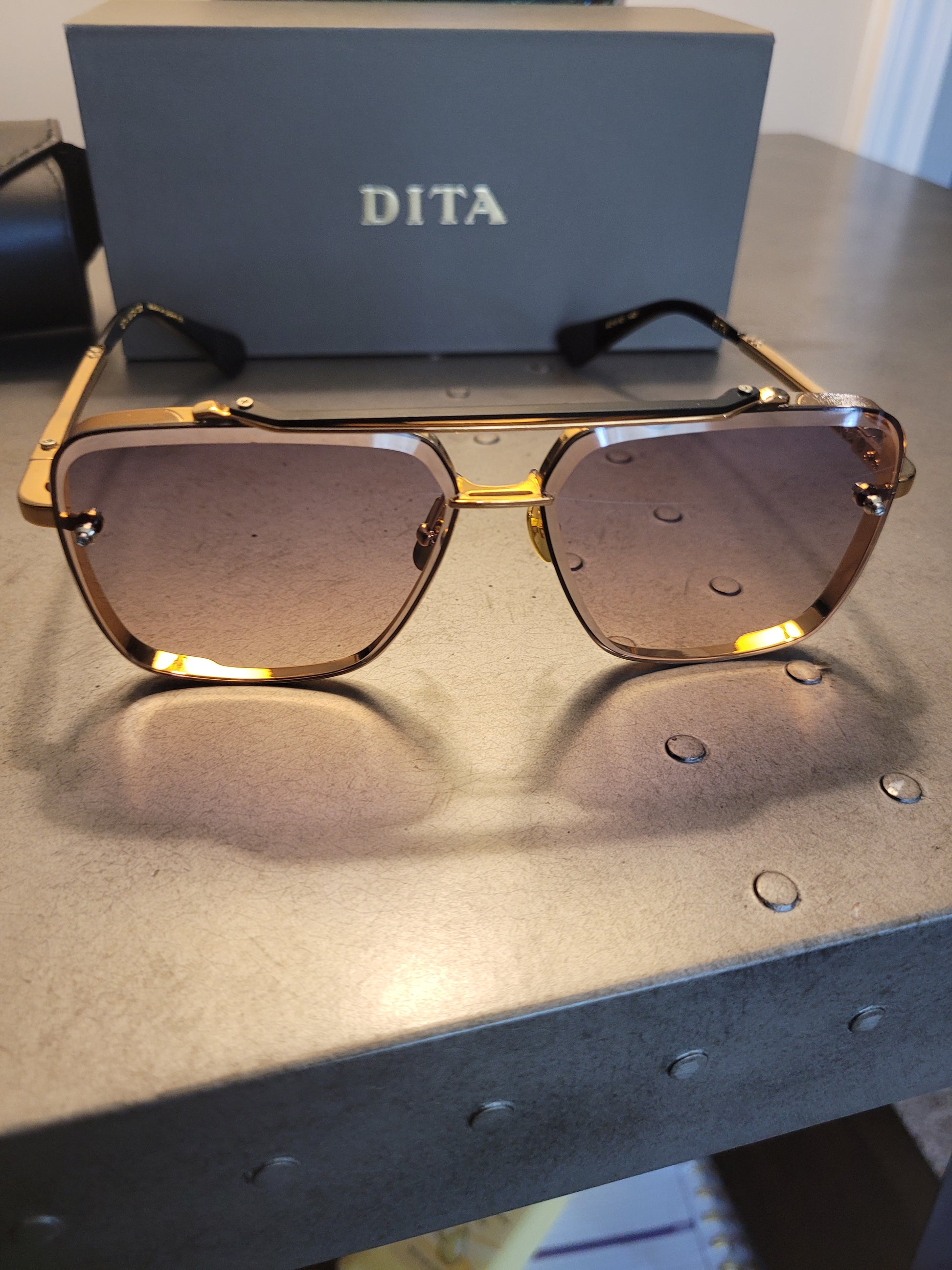 Dita Mach Six Purple - Consumer Buying