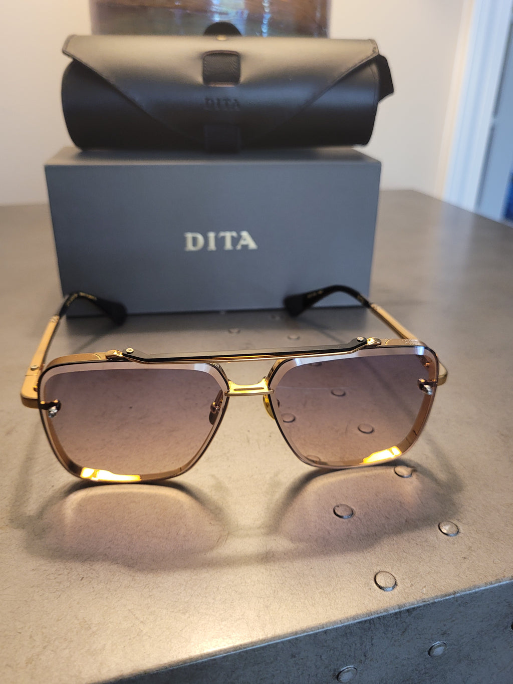 Dita Mach Six Purple - Consumer Buying